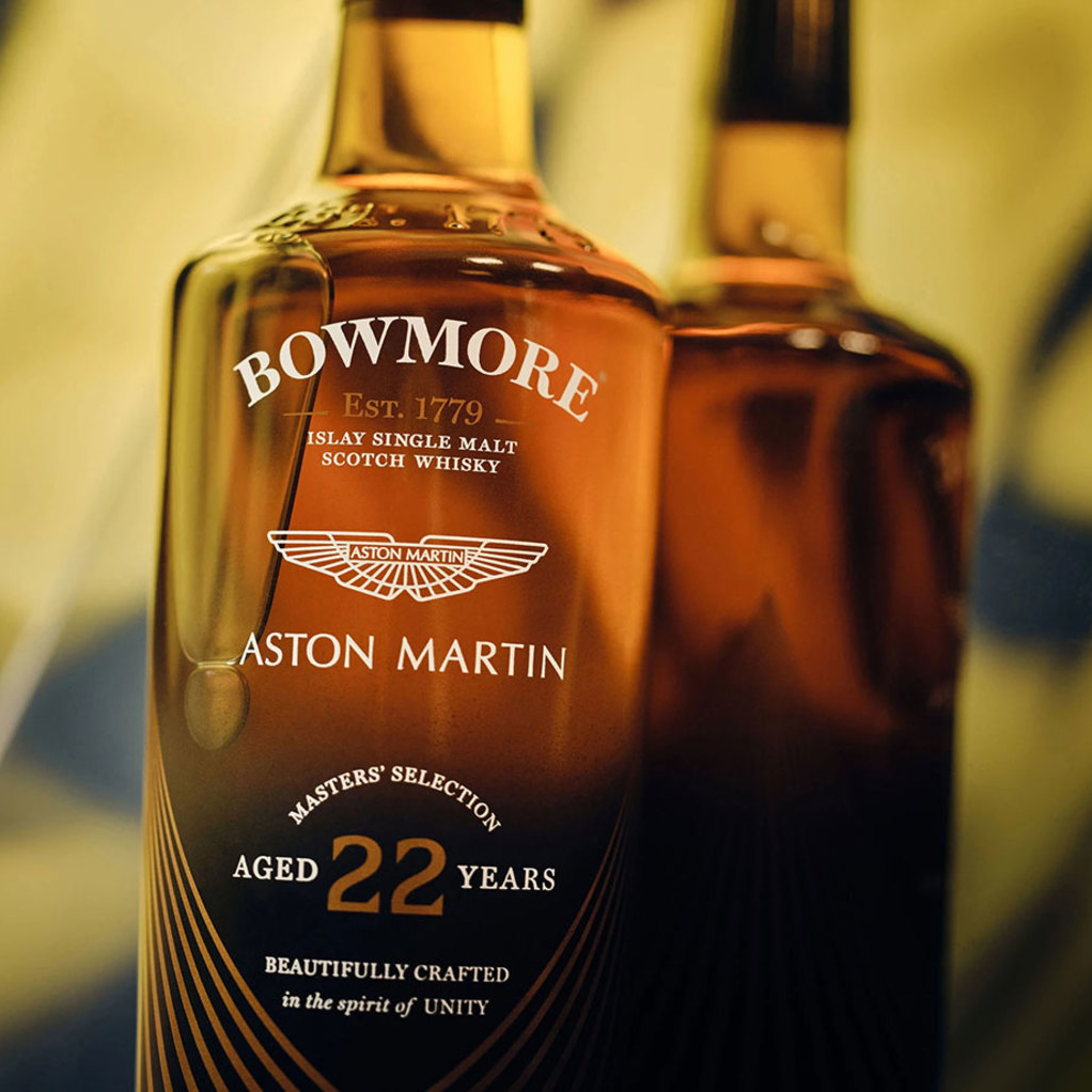 Bowmore 22 year old bottle image