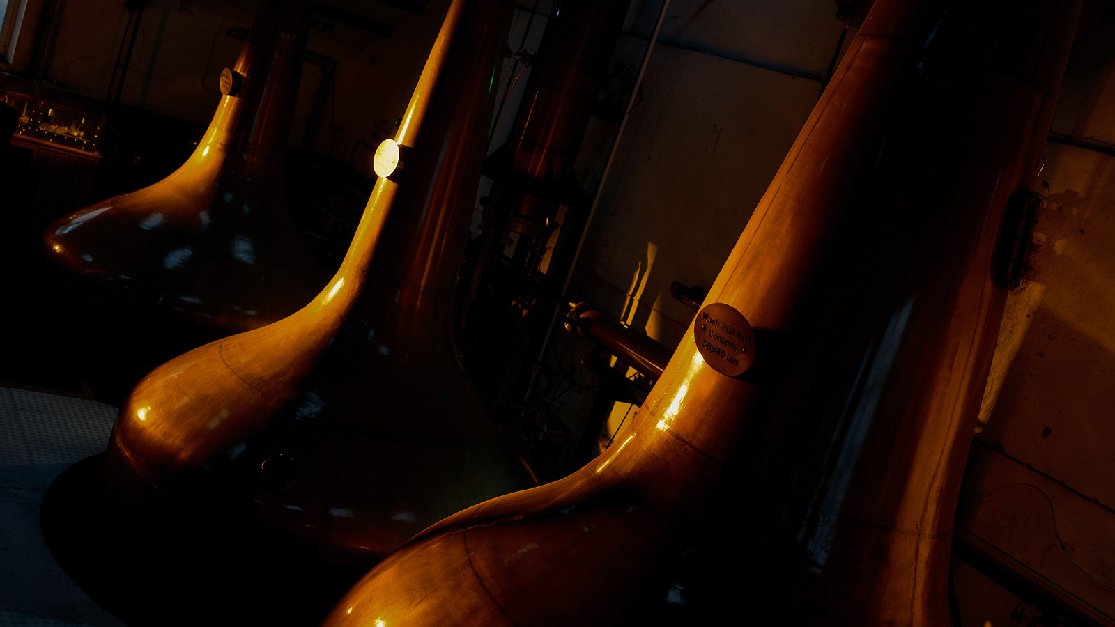 Atmospheric capture of the Bowmore whisky stills