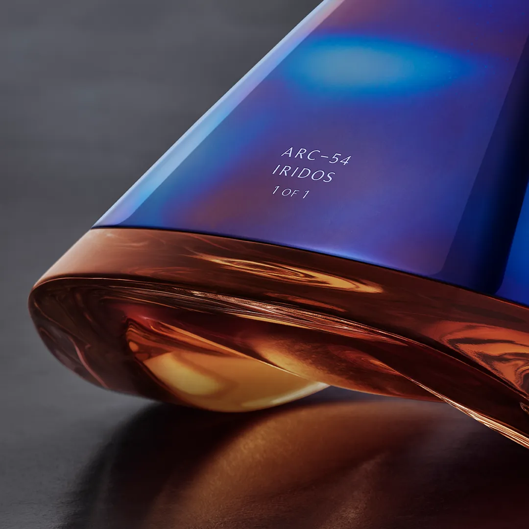 Close Up of Iridos Decanter 