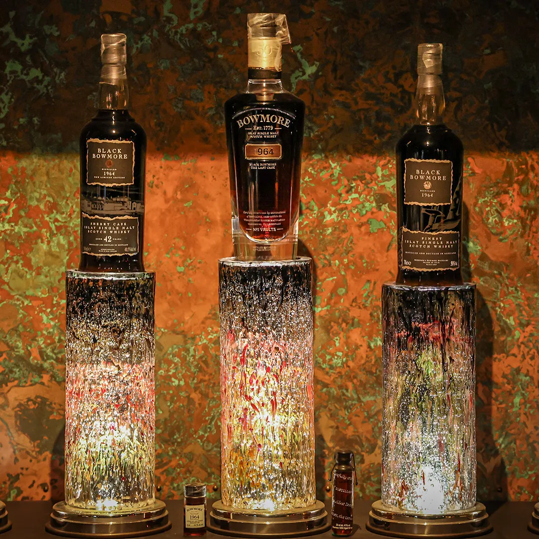 Bowmore Roadshow Stands Square